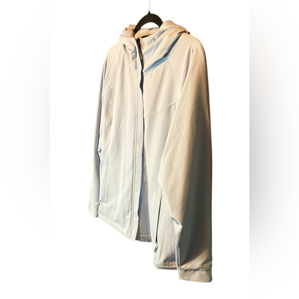 Kirkland Water-Repellent Wind Resistant Softshell Jacket Sky Blue Size XL - Picture 3 of 8